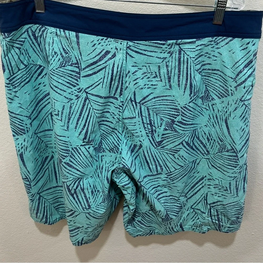 Patagonia Stretch Wavefarer Boardshorts 40‎ Green Blue Style